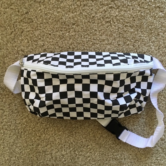 vans fanny pack checkerboard